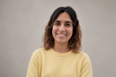 Alba Valero sonriendo